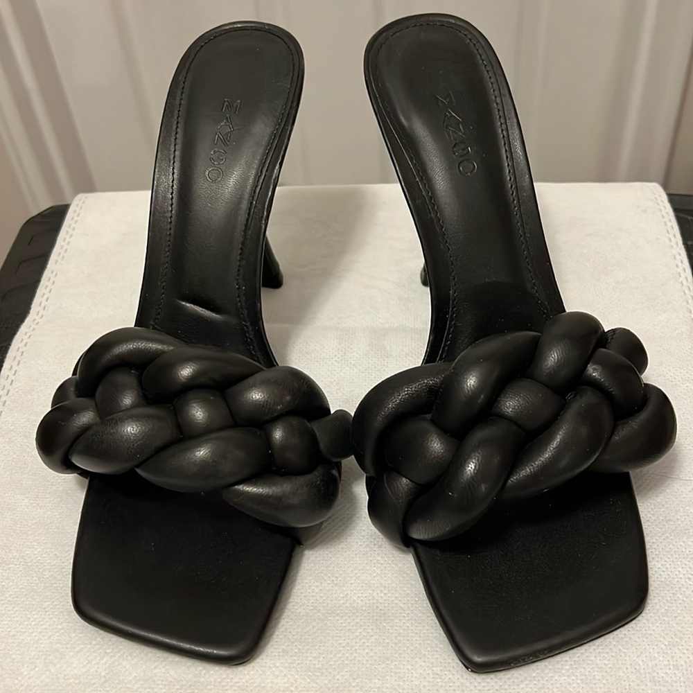 MANGO Leather Puffy Woven Mules Slides Black size 39